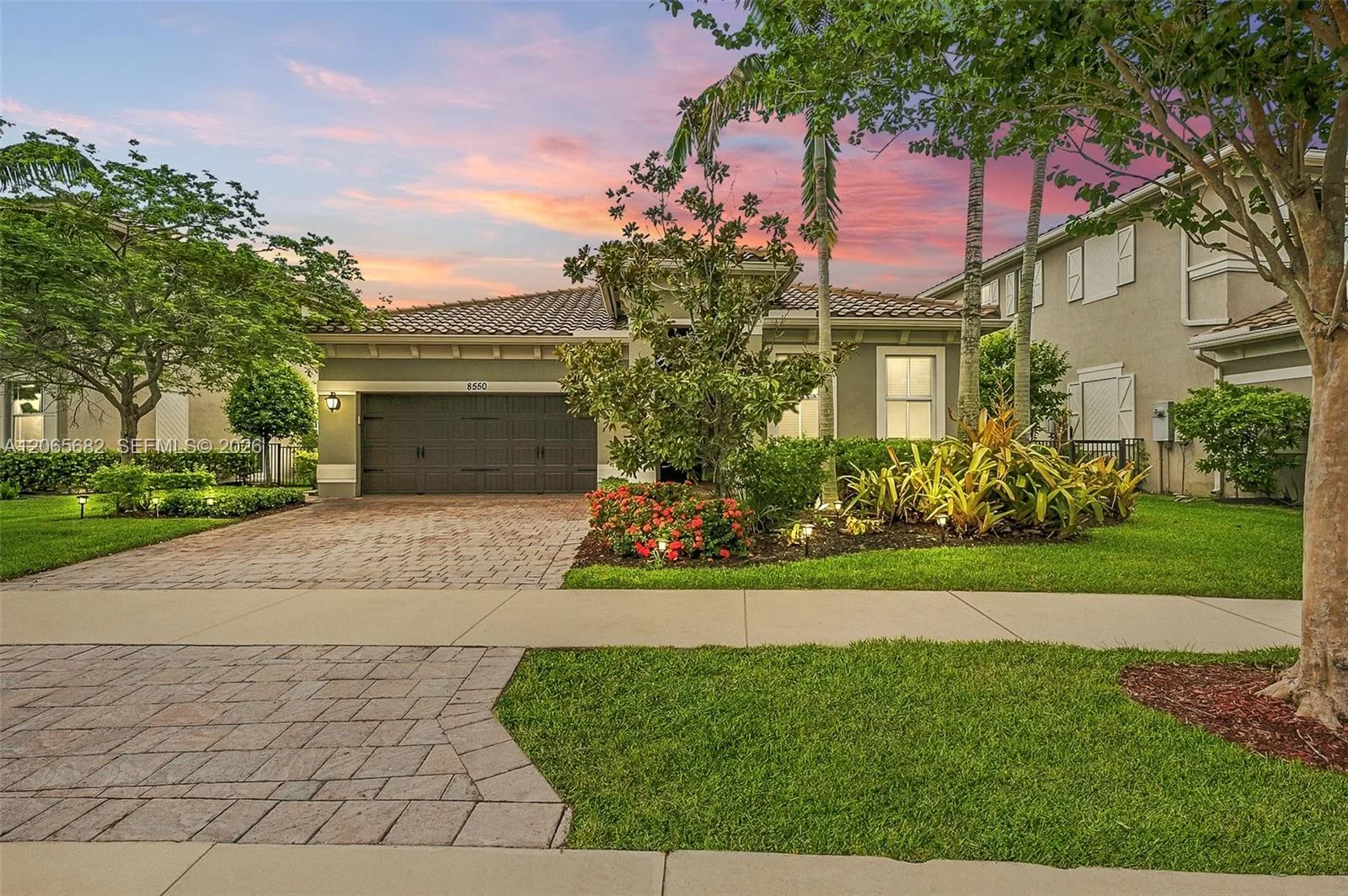8550 Lakeside Bnd, Parkland, FL 33076