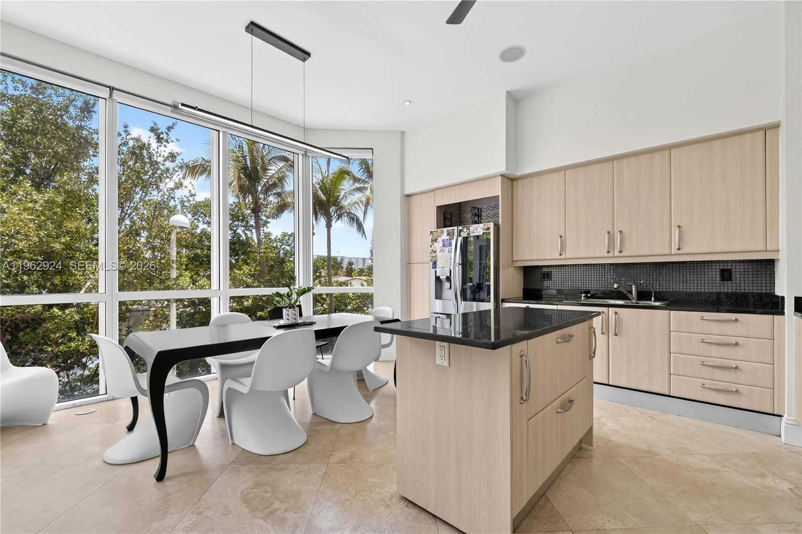 16500 Collins Ave # TH-9, Sunny Isles Beach, FL 33160 photo 10