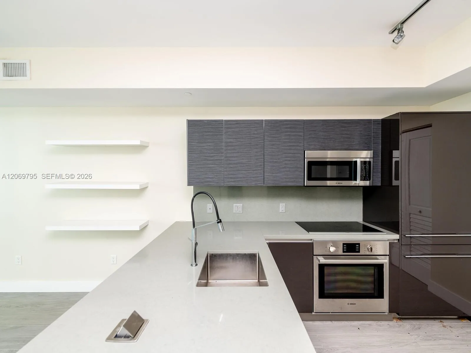 1080 Brickell Ave # 2206, Miami, FL 33131 photo 7