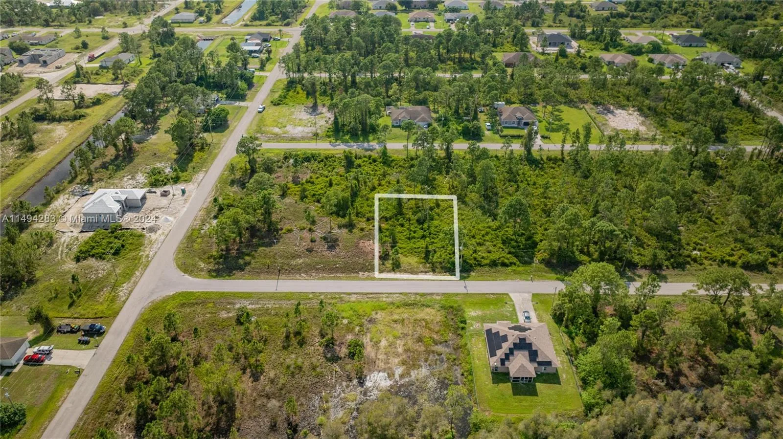 860 Bancroft, Lehigh Acres, FL 33974