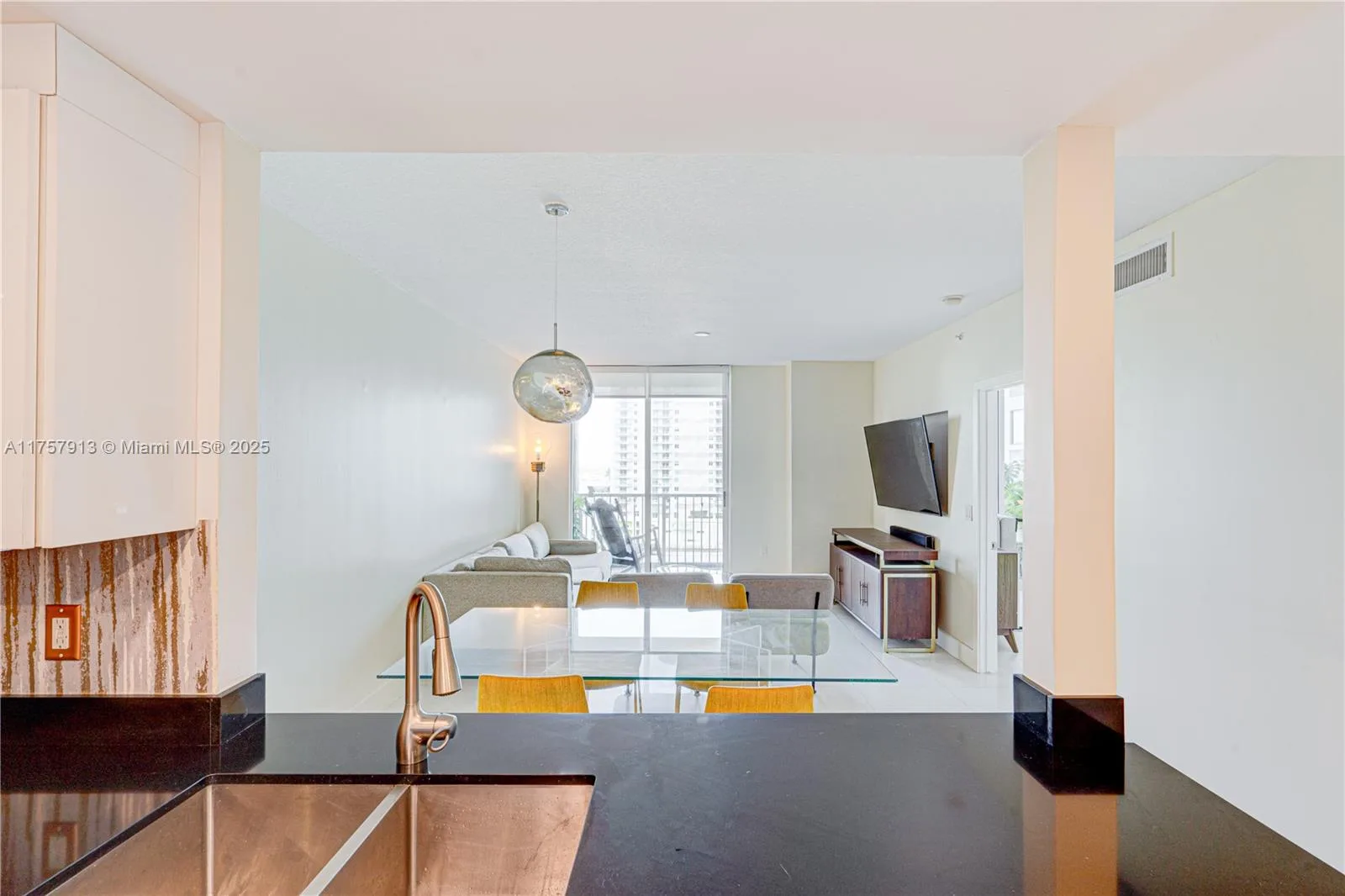 1250 S Miami Ave # 1109, Miami, FL 33130 photo 5