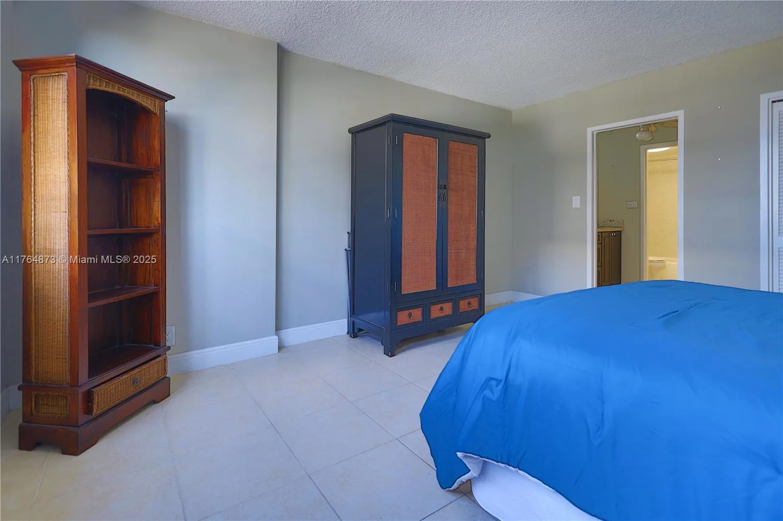 9225 Collins Ave # 503, Surfside, FL 33154 photo 6