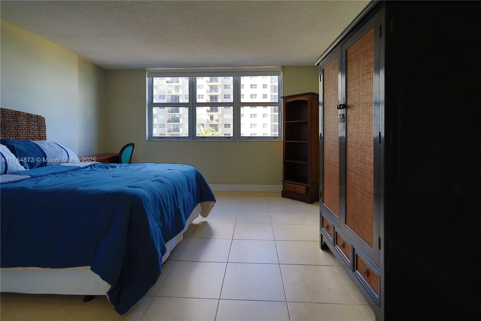 9225 Collins Ave # 503, Surfside, FL 33154 photo 8