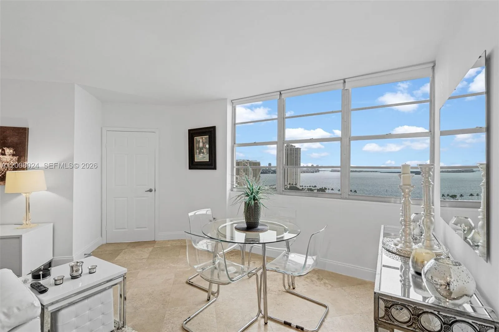 905 Brickell Bay Dr # 1830, Miami, FL 33131