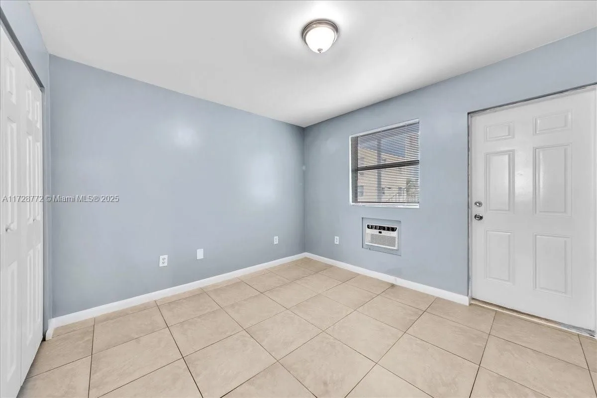 365 NW 8th St # 211, Miami, FL 33136 photo 6