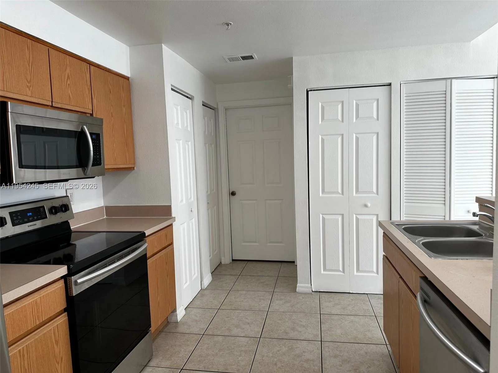 3502 Windy Walk Way # 2111, Orlando, FL 32837 photo 3