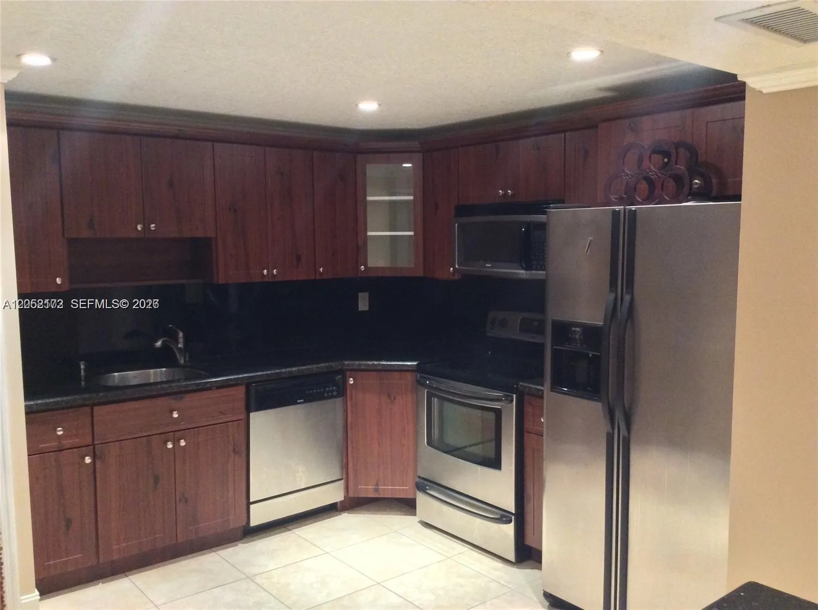 1800 Collins Ave # 17A, Miami Beach, FL 33139 photo 3