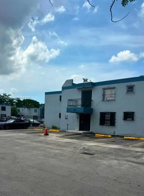 145 SW 30th Ct # 209B, Miami, FL 33135