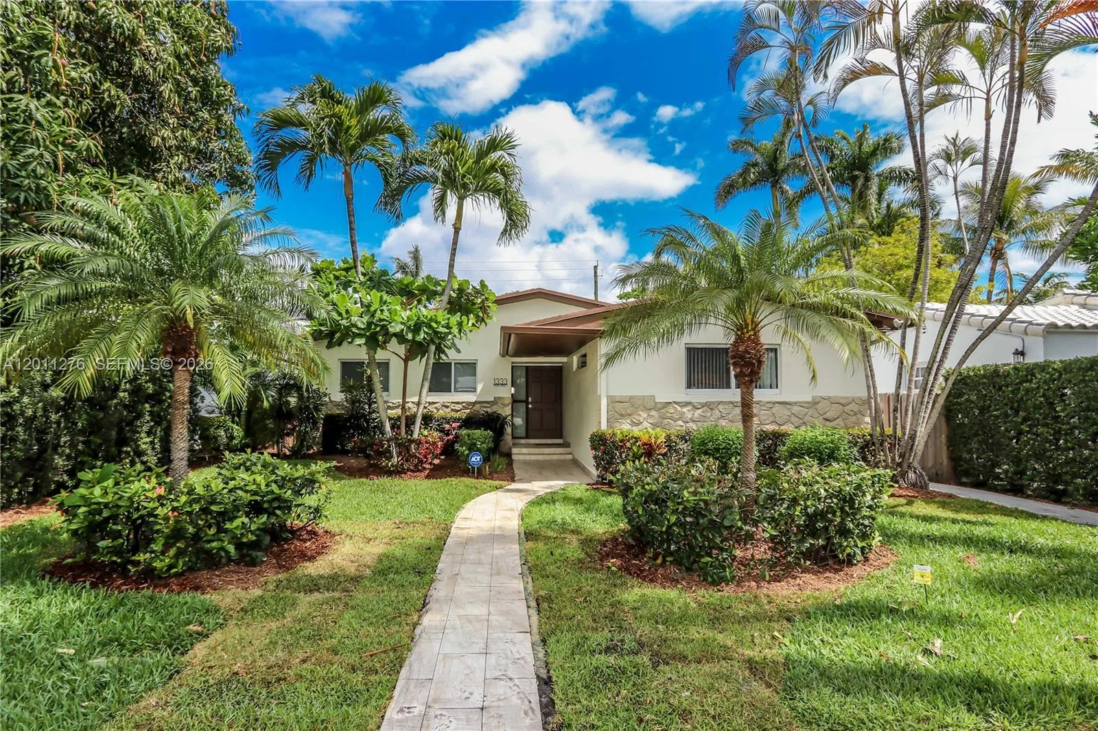 1333 Tyler St, Hollywood, FL 33019