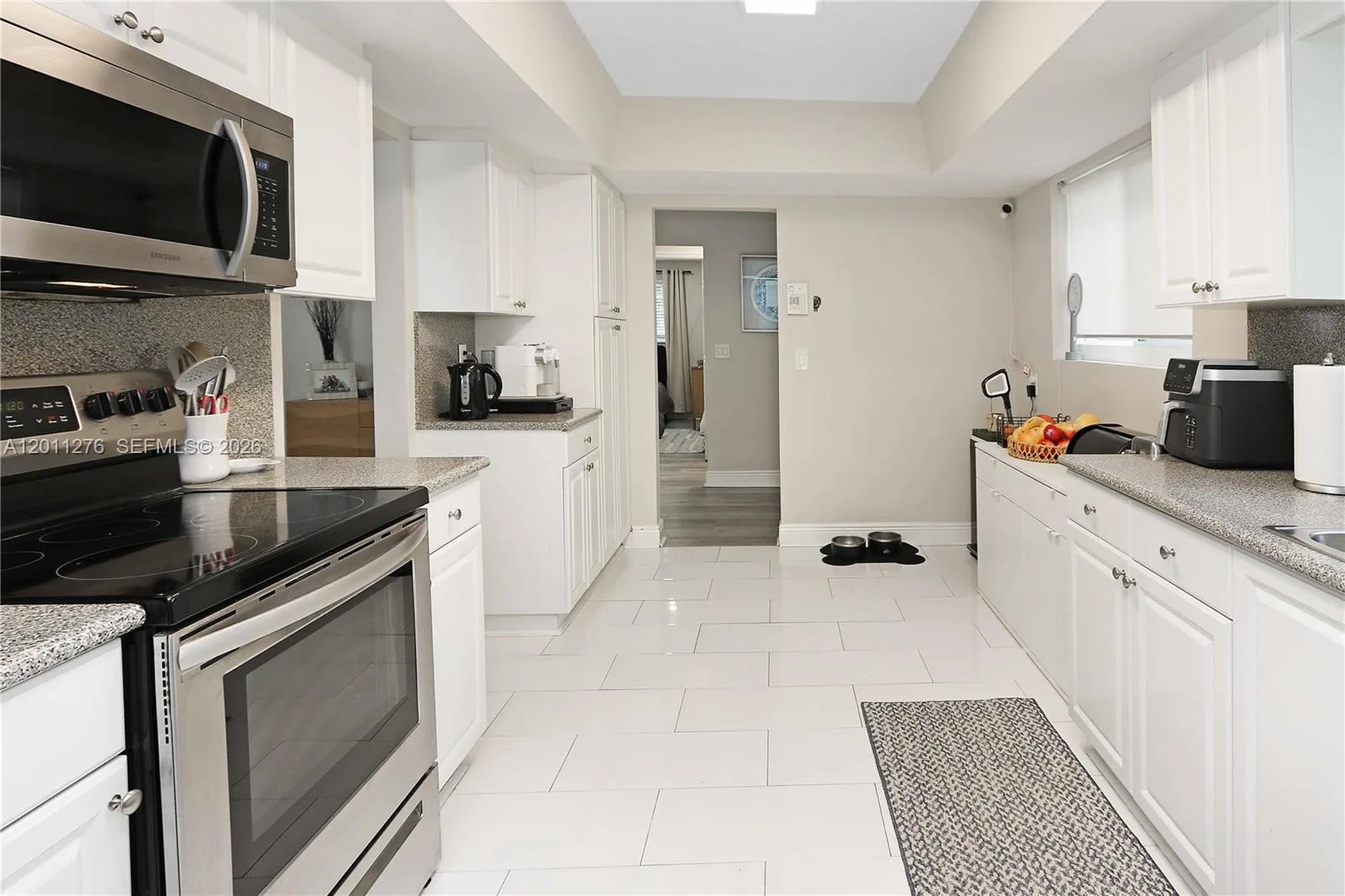 1333 Tyler St, Hollywood, FL 33019 photo 3