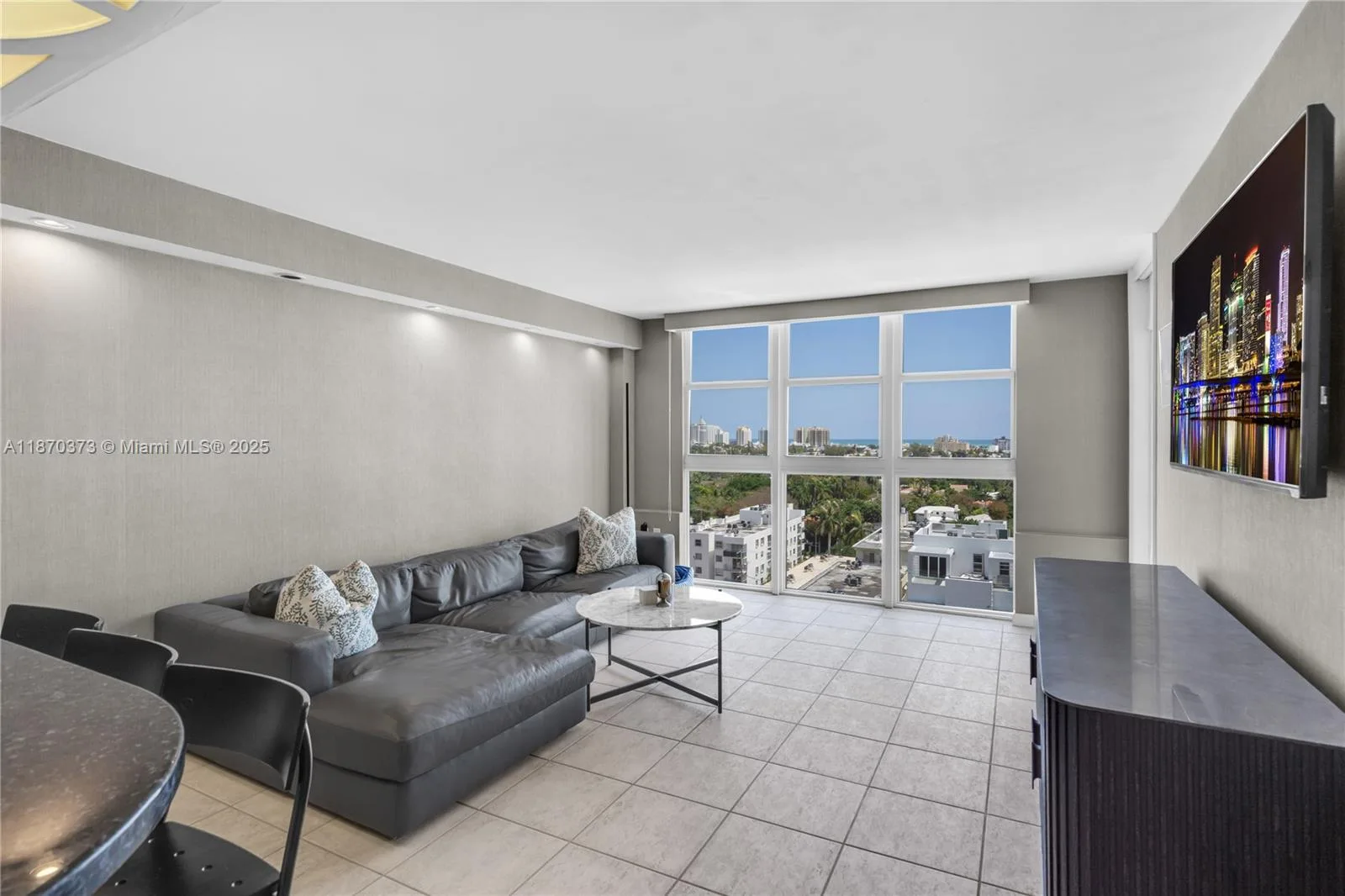 1228 West Ave # 1110, Miami Beach, FL 33139