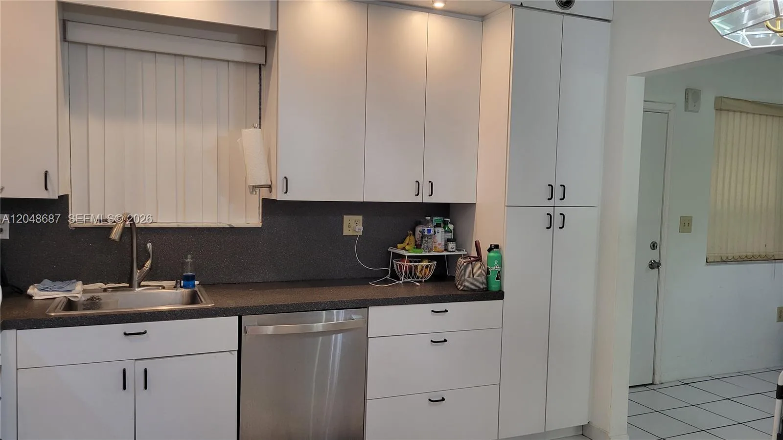 461 Ives Dairy Rd # 204-2, Miami, FL 33179 photo 8