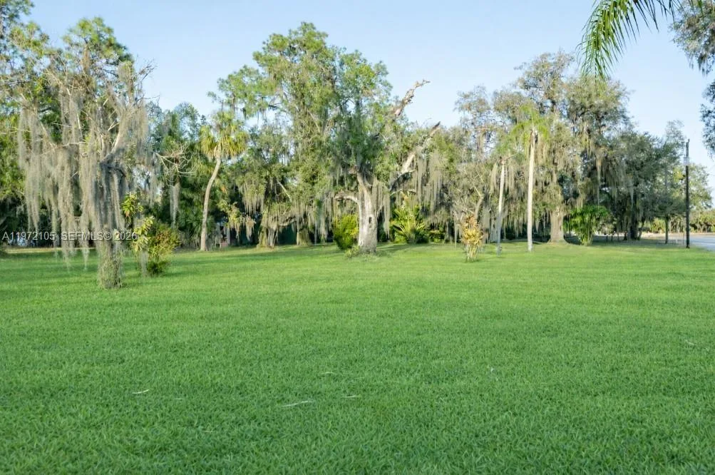 2014 Ft Denaud Rd, La Belle, FL 33935