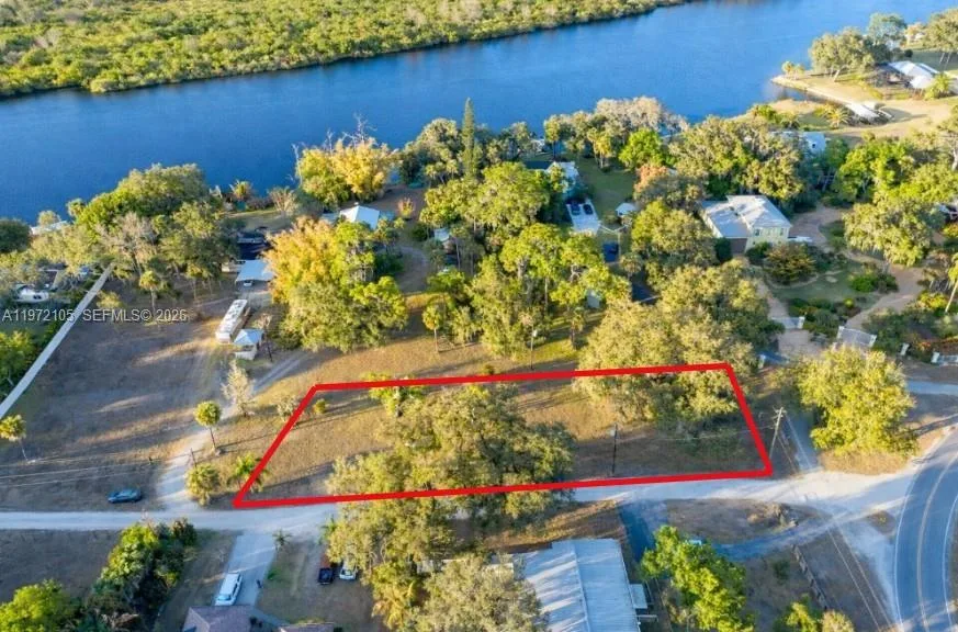 2014 Ft Denaud Rd, La Belle, FL 33935 photo 2