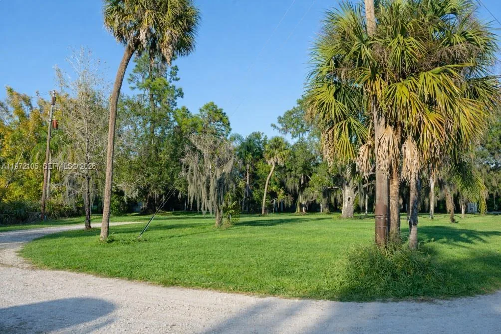 2014 Ft Denaud Rd, La Belle, FL 33935 photo 7