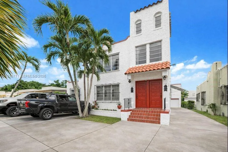 1736 SW 9th St, Miami, FL 33135