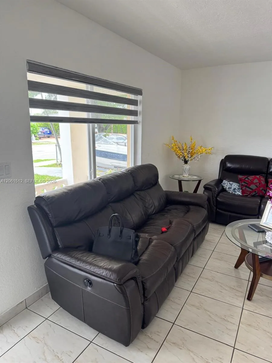 80 W 56th St, Hialeah, FL 33012 photo 2