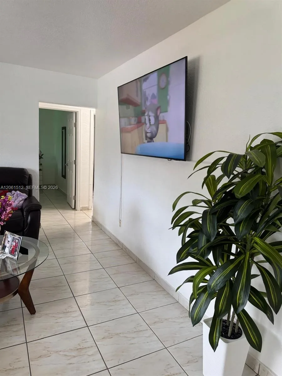 80 W 56th St, Hialeah, FL 33012 photo 5