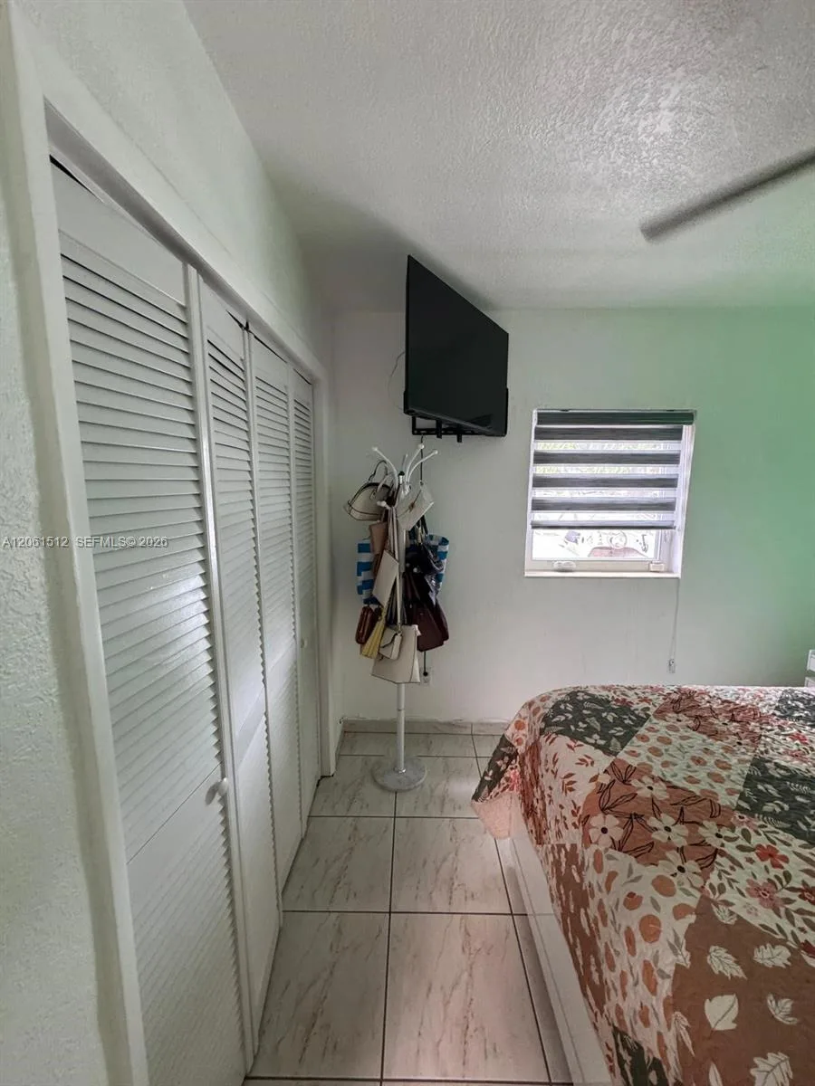 80 W 56th St, Hialeah, FL 33012 photo 8
