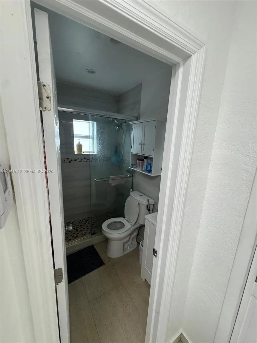 80 W 56th St, Hialeah, FL 33012 photo 9