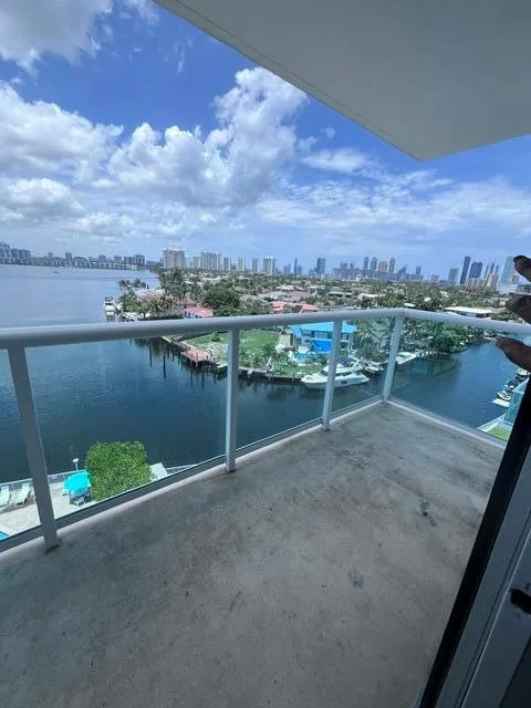 2841 NE 163rd Street # 901, North Miami Beach, FL 33160