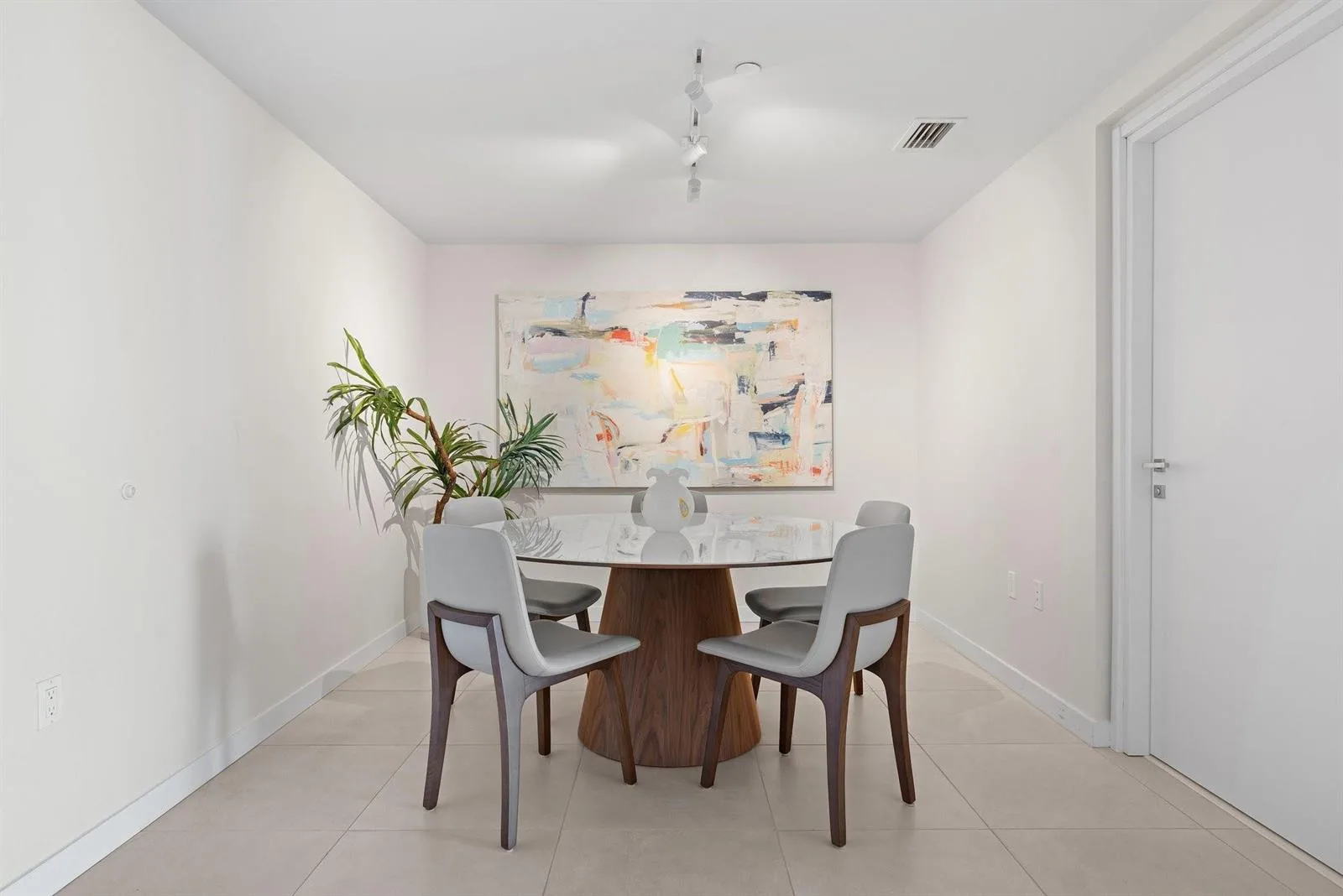 401 N Birch Road # 1102, Fort Lauderdale, FL 33304 photo 8