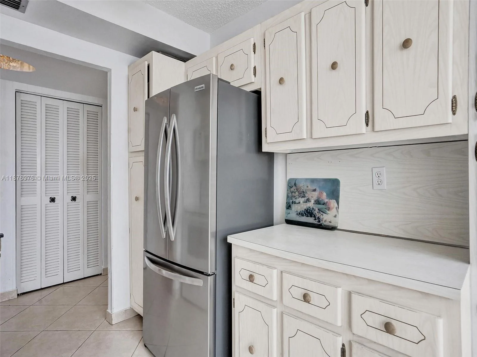 1833 S Ocean Dr # 1511, Hallandale Beach, FL 33009