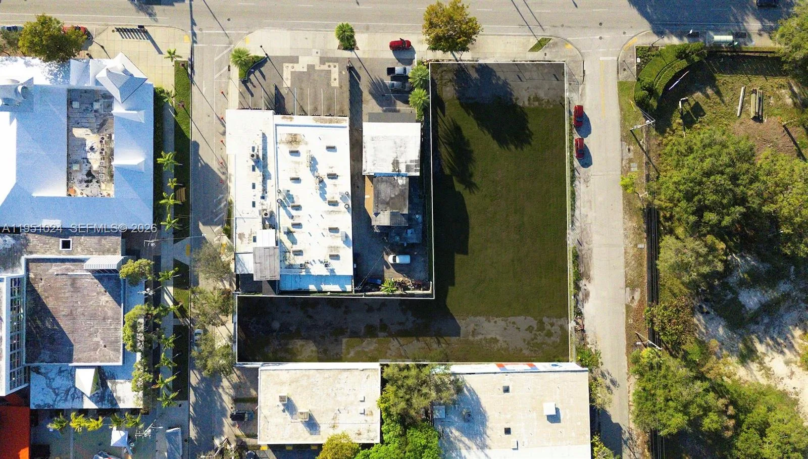 5969 NE 2nd Ave, Miami, FL 33137 photo 2