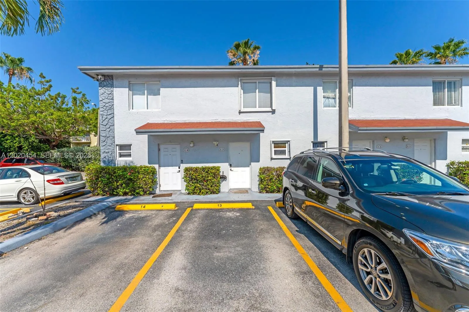 8025 NW 8th St # 13, Miami, FL 33126 photo 2