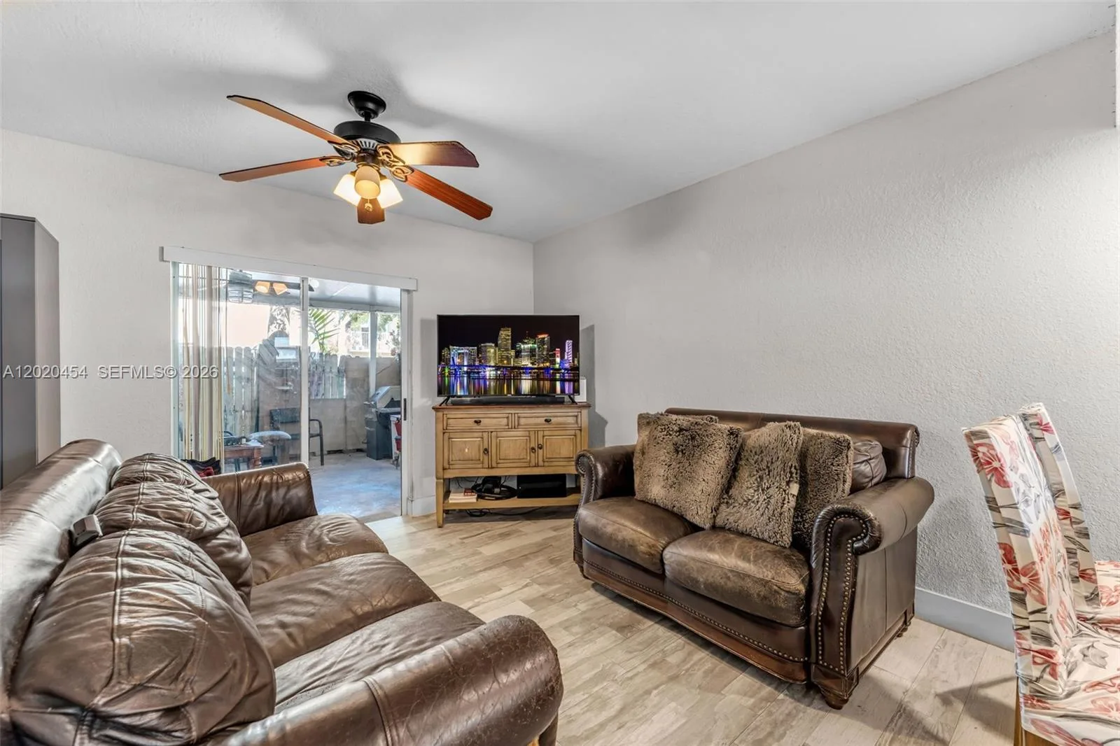 8025 NW 8th St # 13, Miami, FL 33126 photo 6