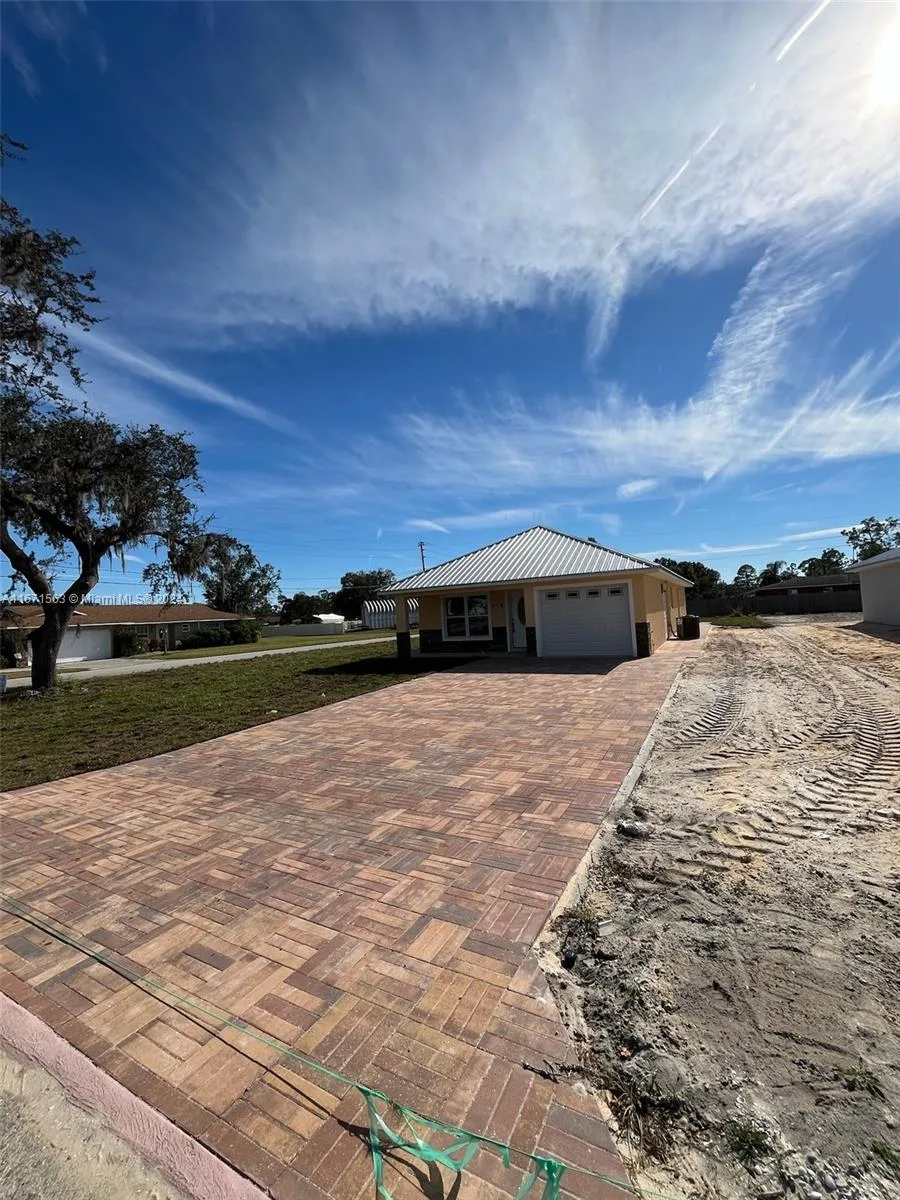 302 KITE AVE, Sebring, FL 33870 photo 4