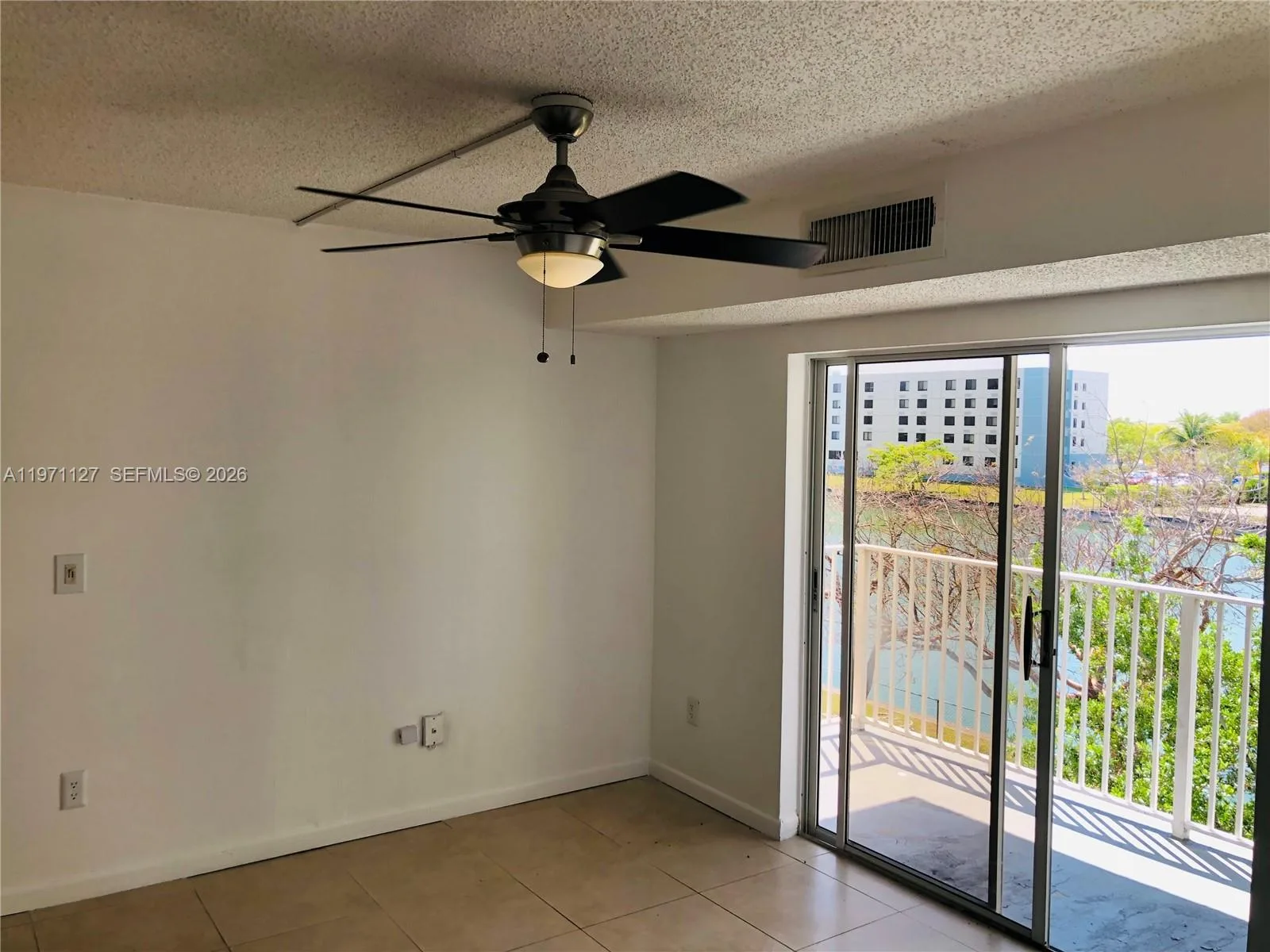 8260 SW 210th St # 210, Cutler Bay, FL 33189 photo 4