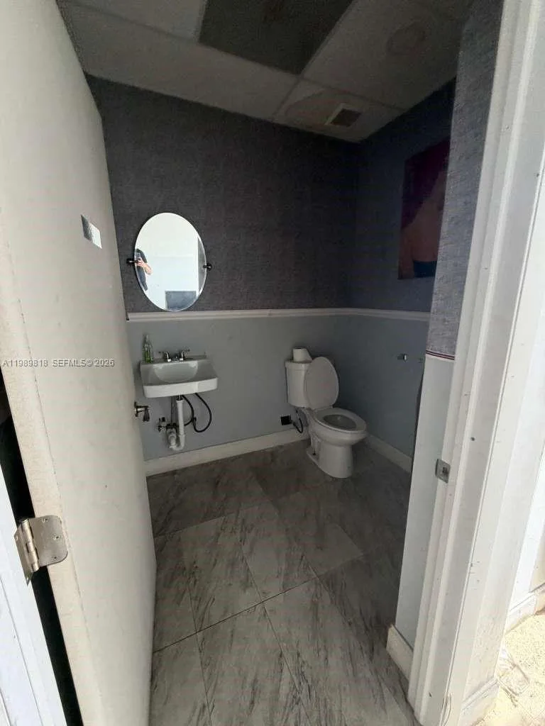 1234 NE 164 ST, North Miami Beach, FL 33162 photo 4