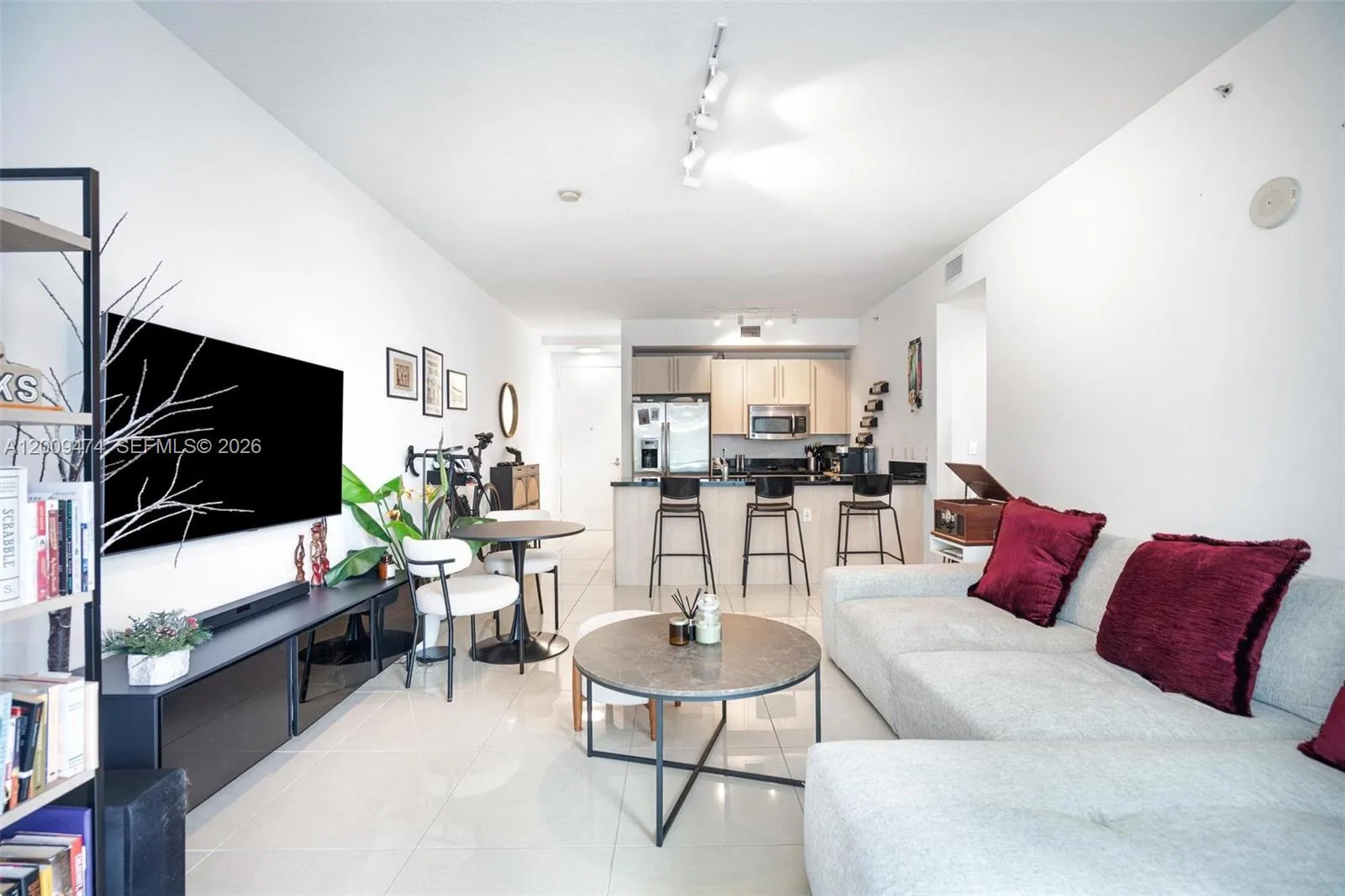 79 SW 12th St # 2908-S, Miami, FL 33130 photo 4