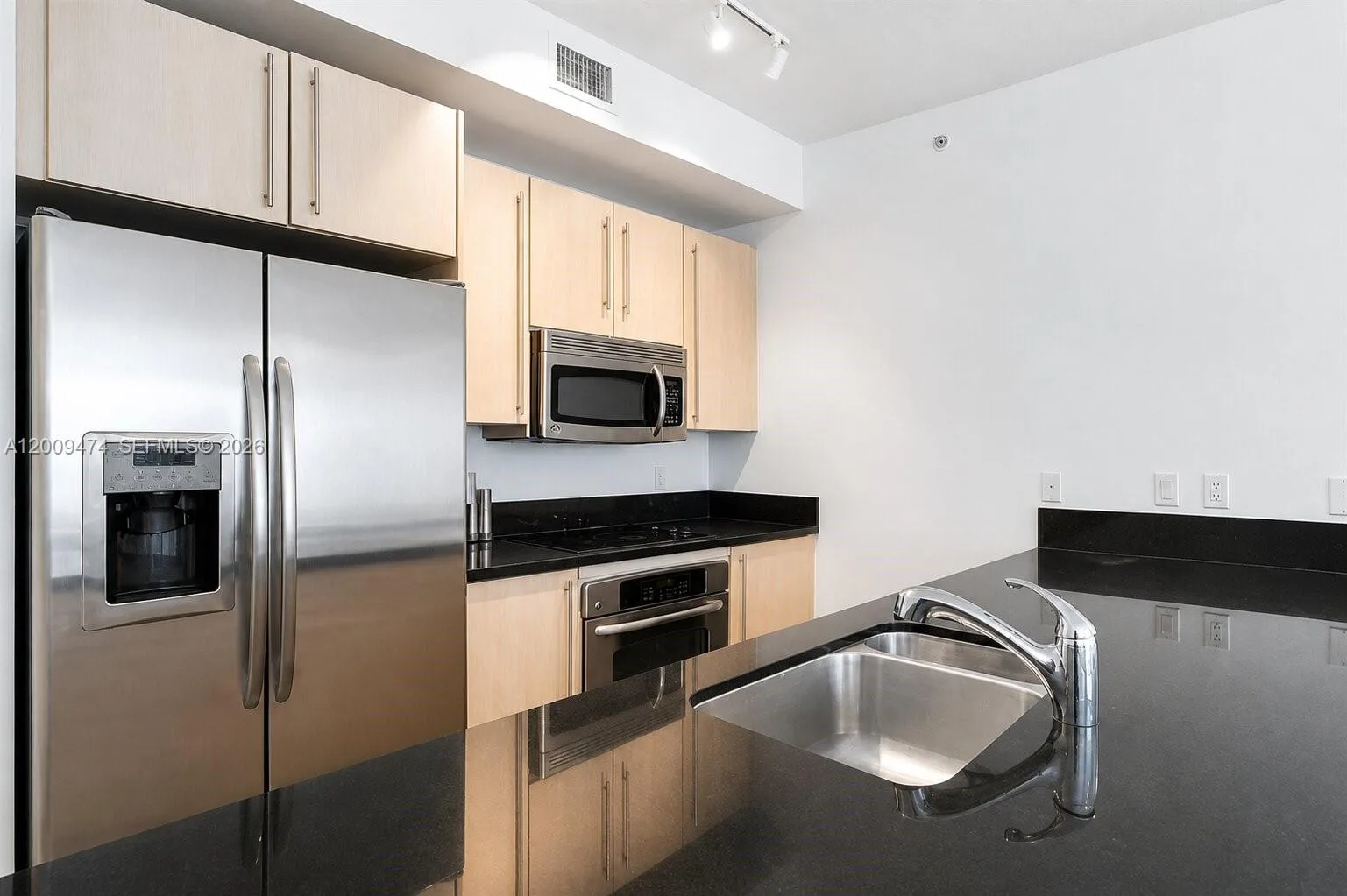 79 SW 12th St # 2908-S, Miami, FL 33130 photo 8
