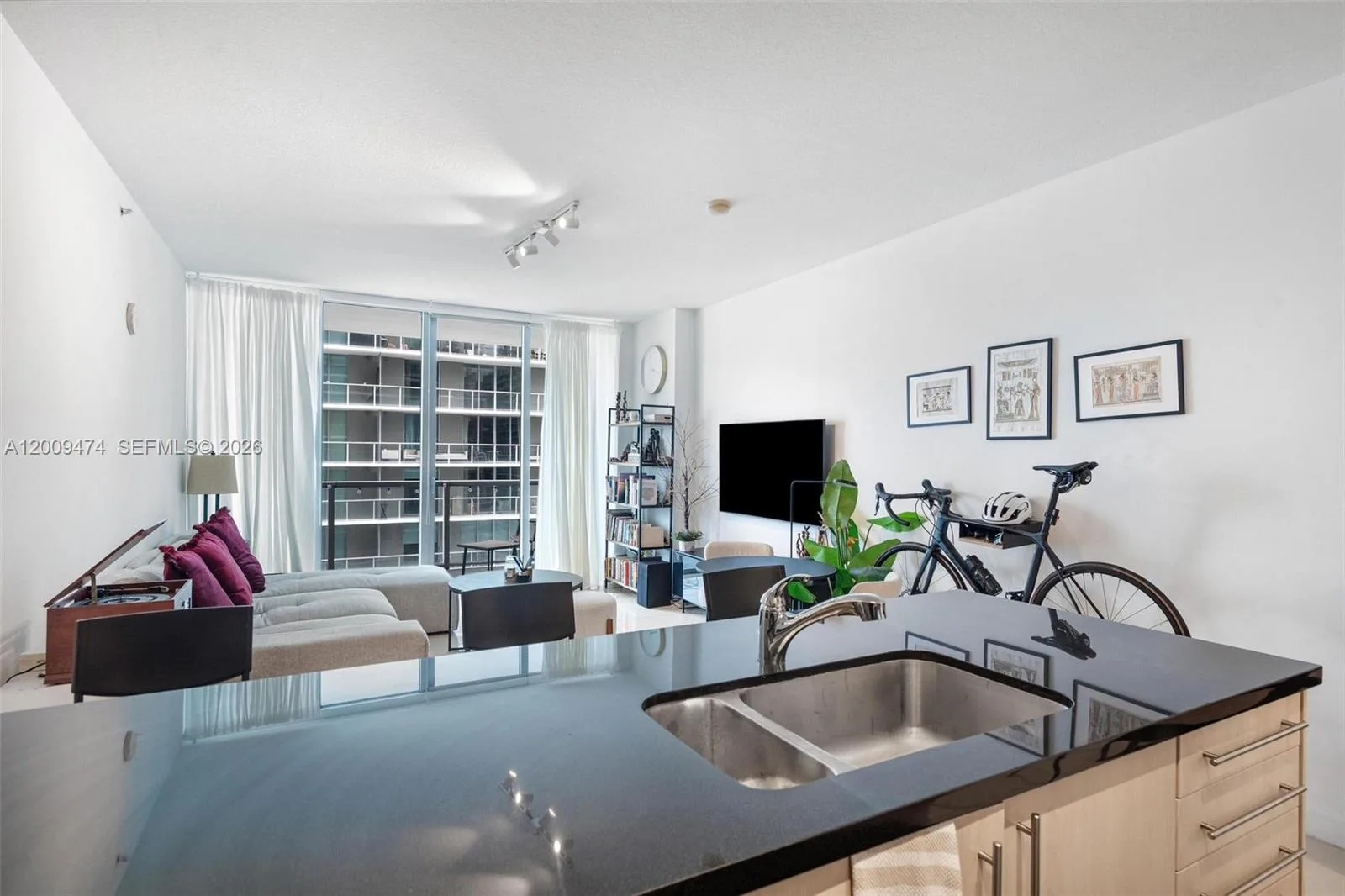 79 SW 12th St # 2908-S, Miami, FL 33130 photo 9