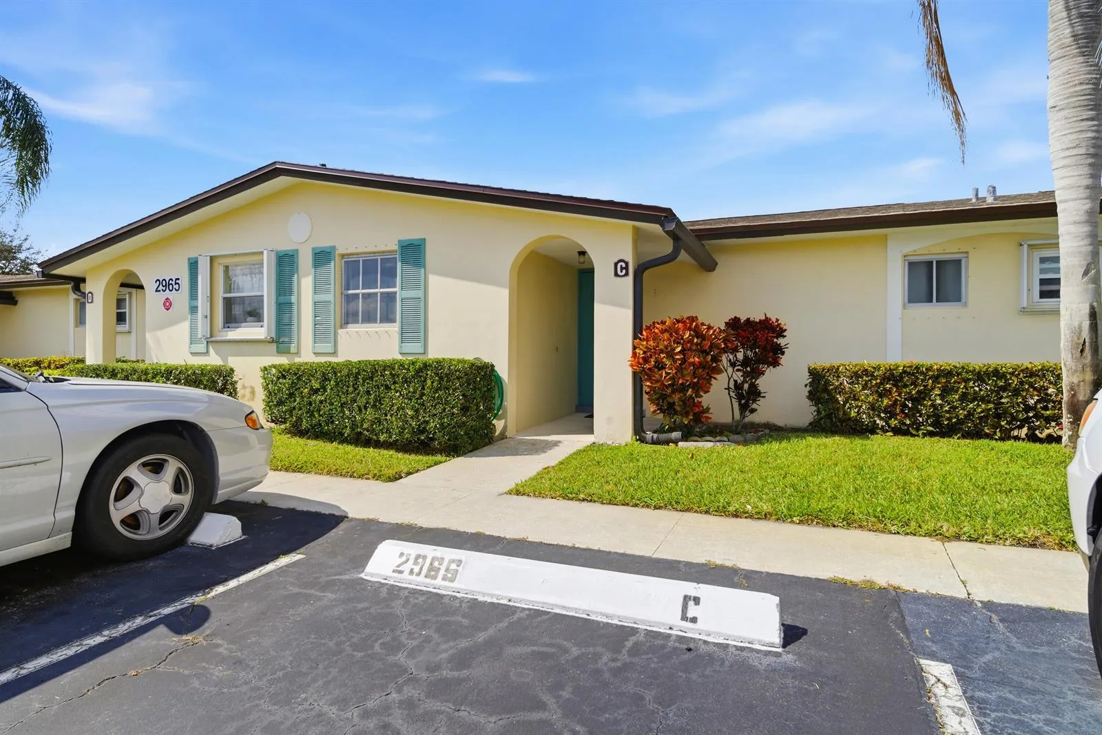 2965 ASHLEY Drive W # C, West Palm Beach, FL 33415 — photo 2 of 33