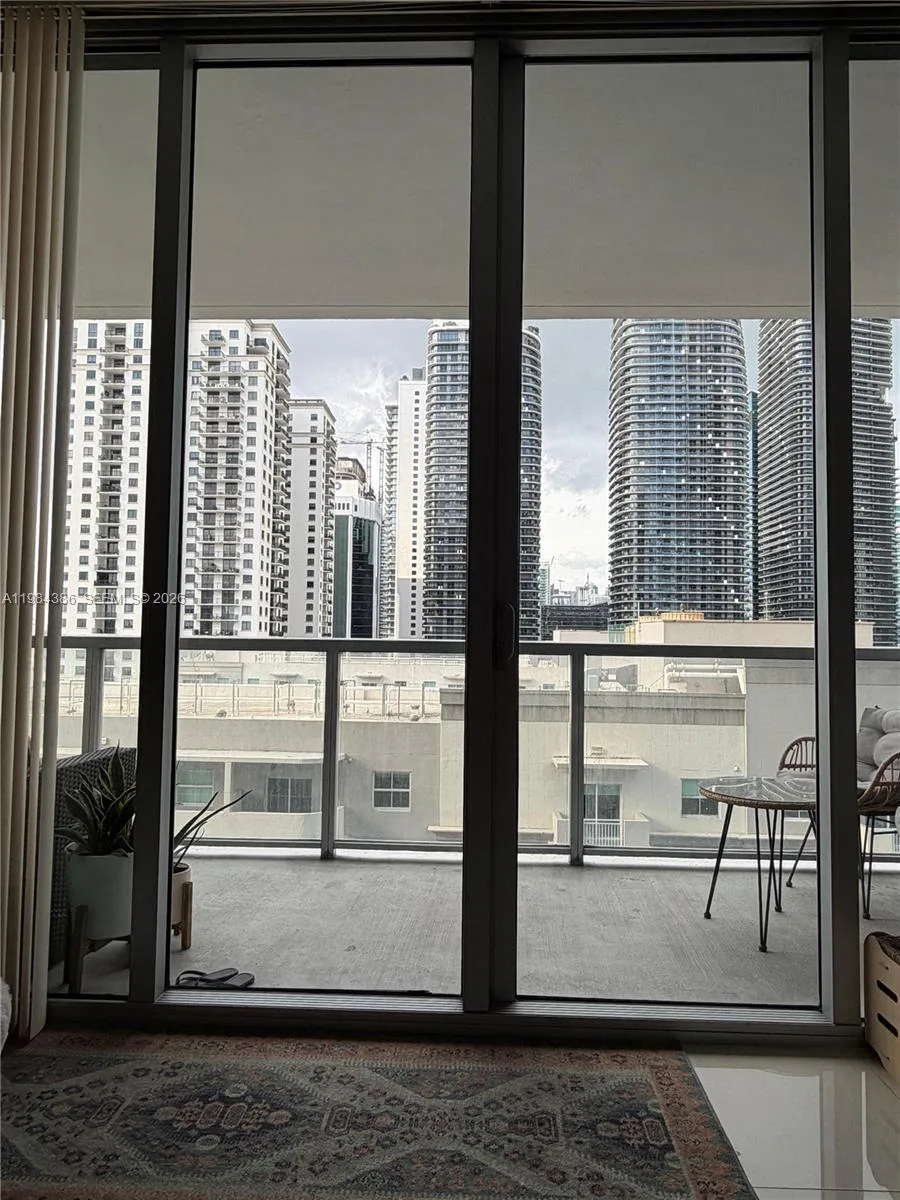 1111 SW 1st Ave # 1821-N, Miami, FL 33130