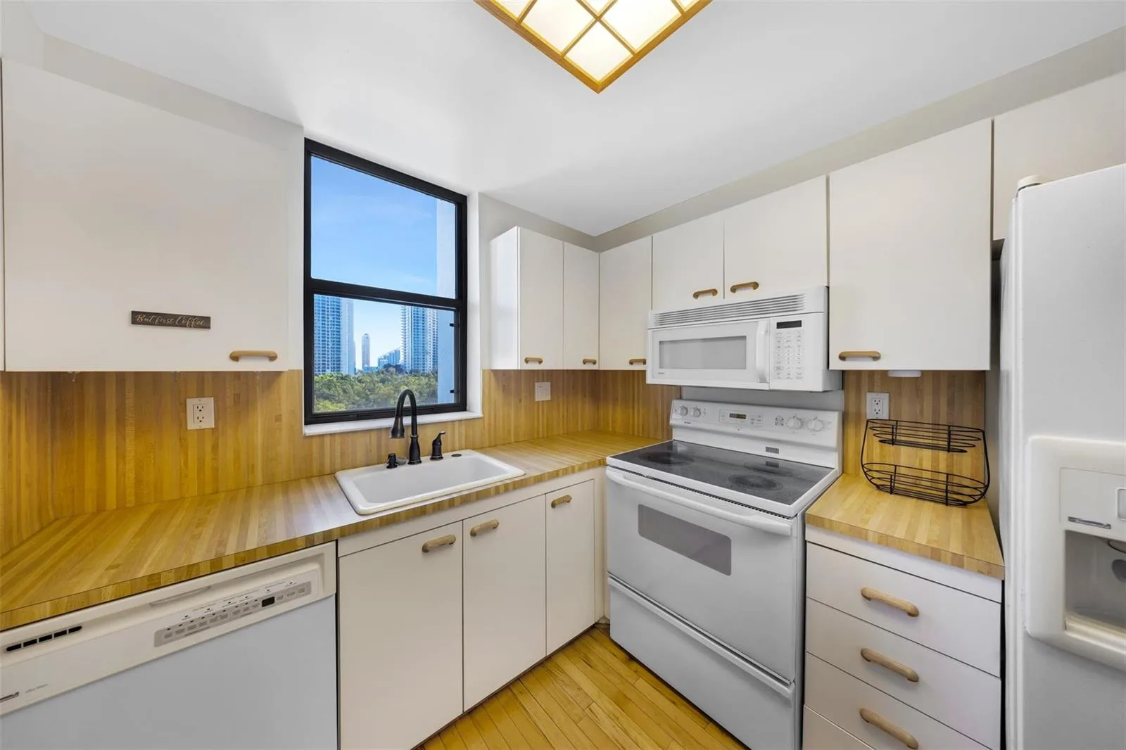 18181 NE 31st Court # 804, Aventura, FL 33160 photo 12