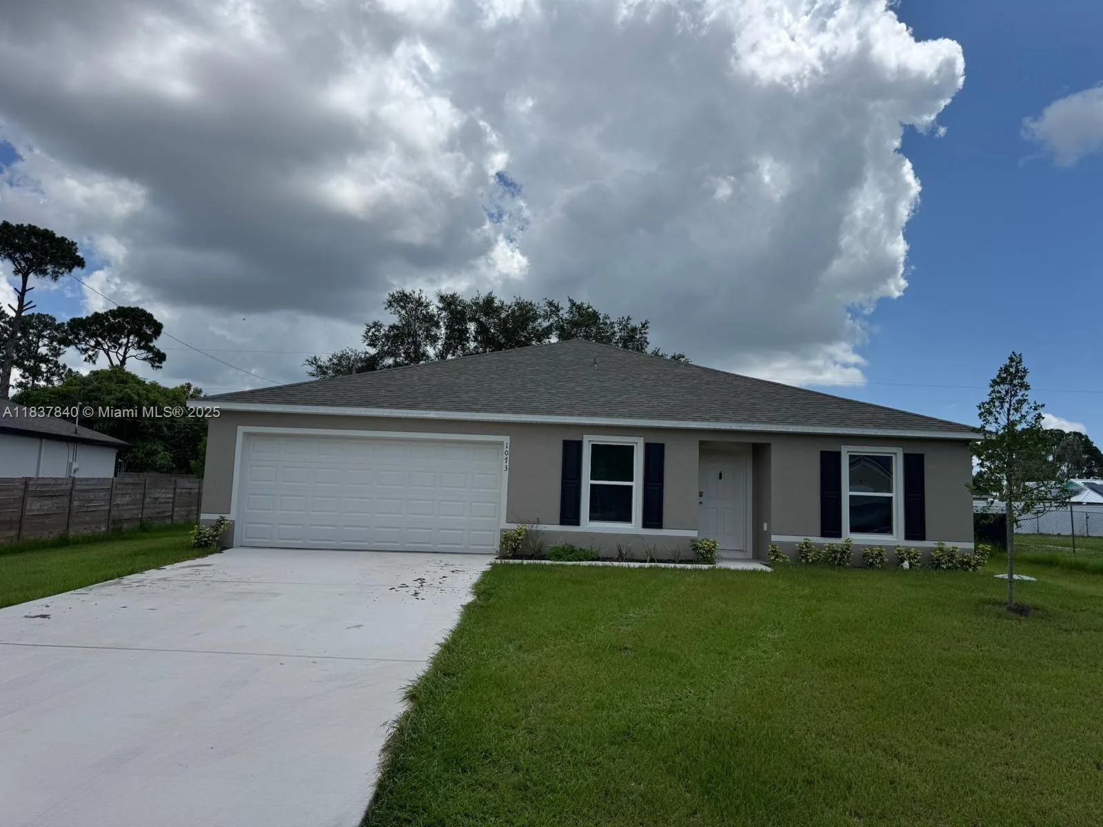 1073 SW Eureka Ave # 1073, Port St. Lucie, FL 34953