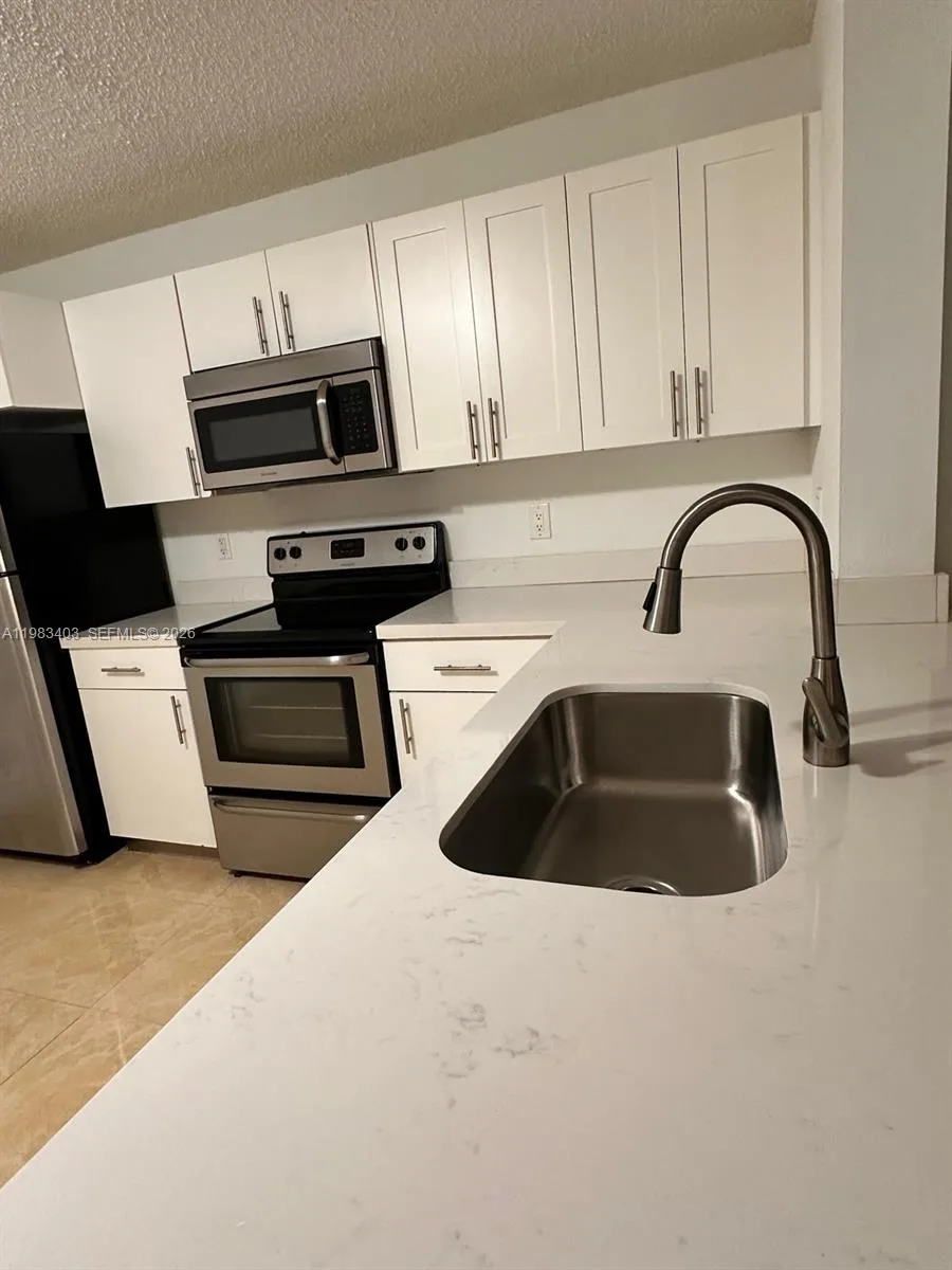 10161 W SUNRISE # 104, Plantation, FL 33322 photo 5