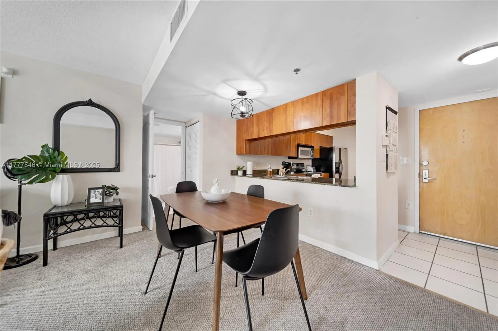 1200 Brickell Bay Dr # 2515, Miami, FL 33131 photo 12