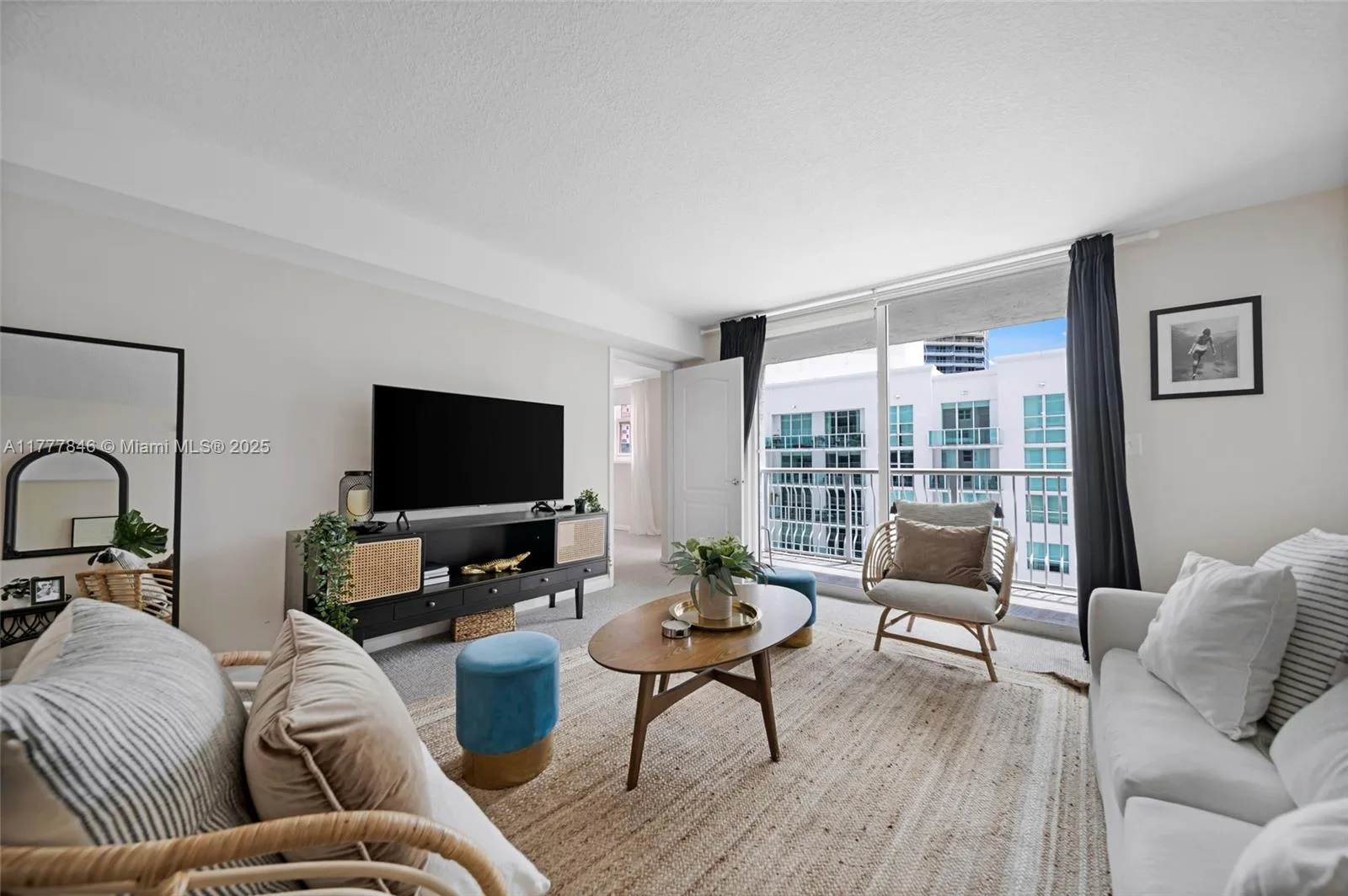 1200 Brickell Bay Dr # 2515, Miami, FL 33131 photo 7