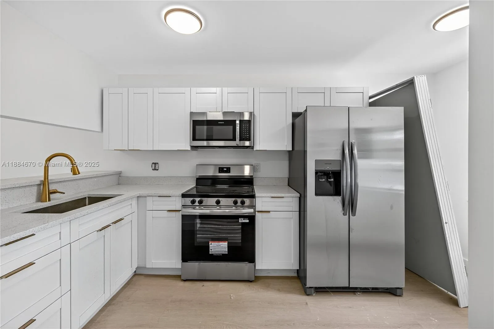4198 Lakeside Dr # 4198, Tamarac, FL 33319 photo 5