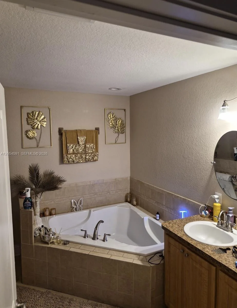4856 ARCHIE LN, Other City - In The State Of Florida, FL 33905 photo 7