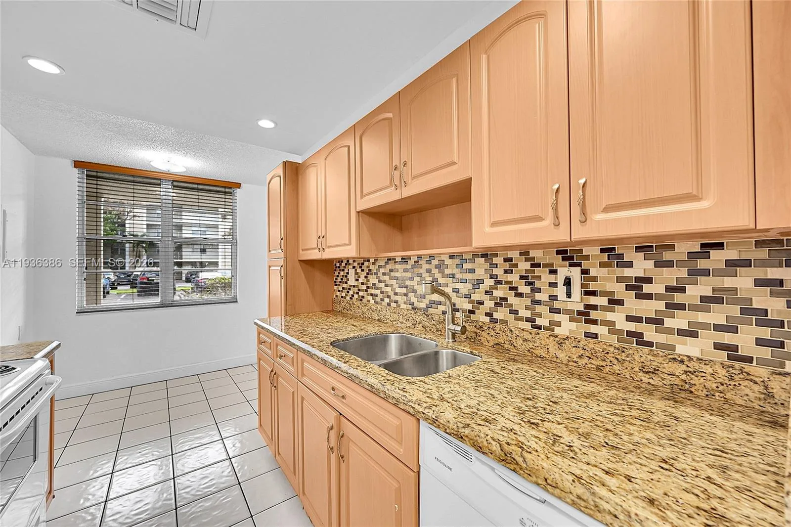 4850 NW 29th Ct # 125, Lauderdale Lakes, FL 33313