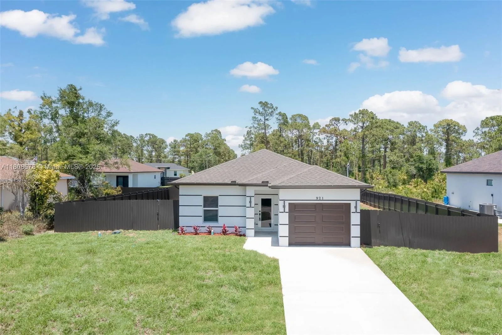 921 WINTERS ST E, Lehigh Acres, FL 33974