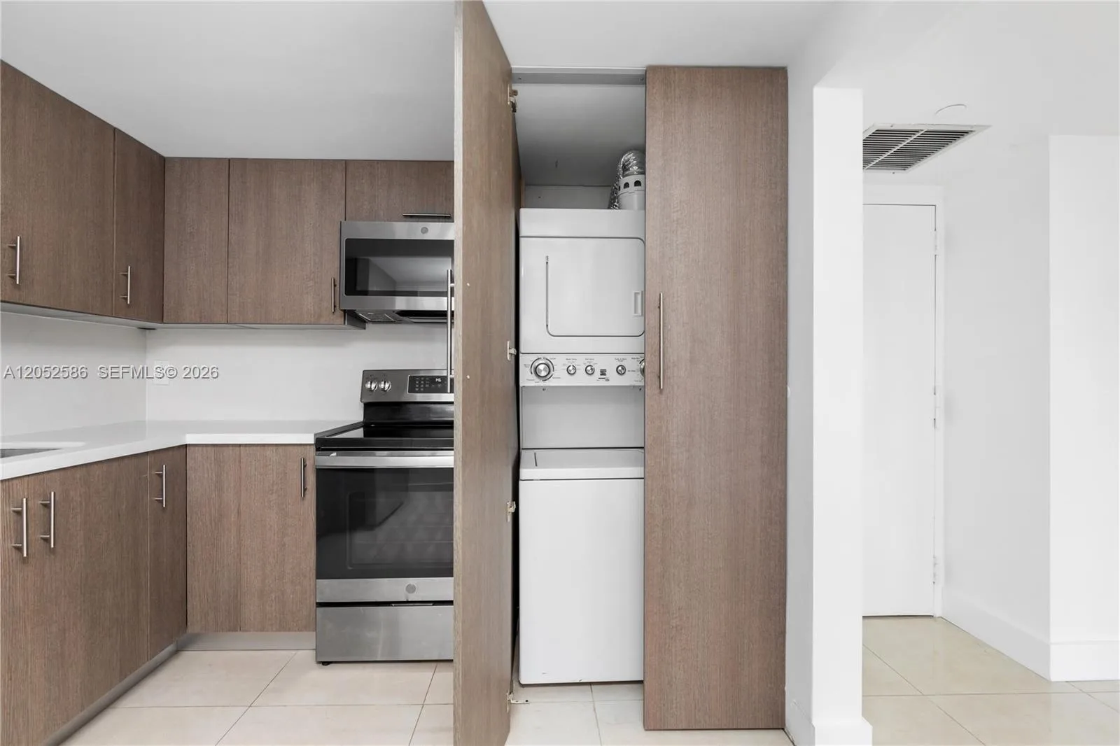 1901 Brickell Ave # B1903, Miami, FL 33129 photo 3