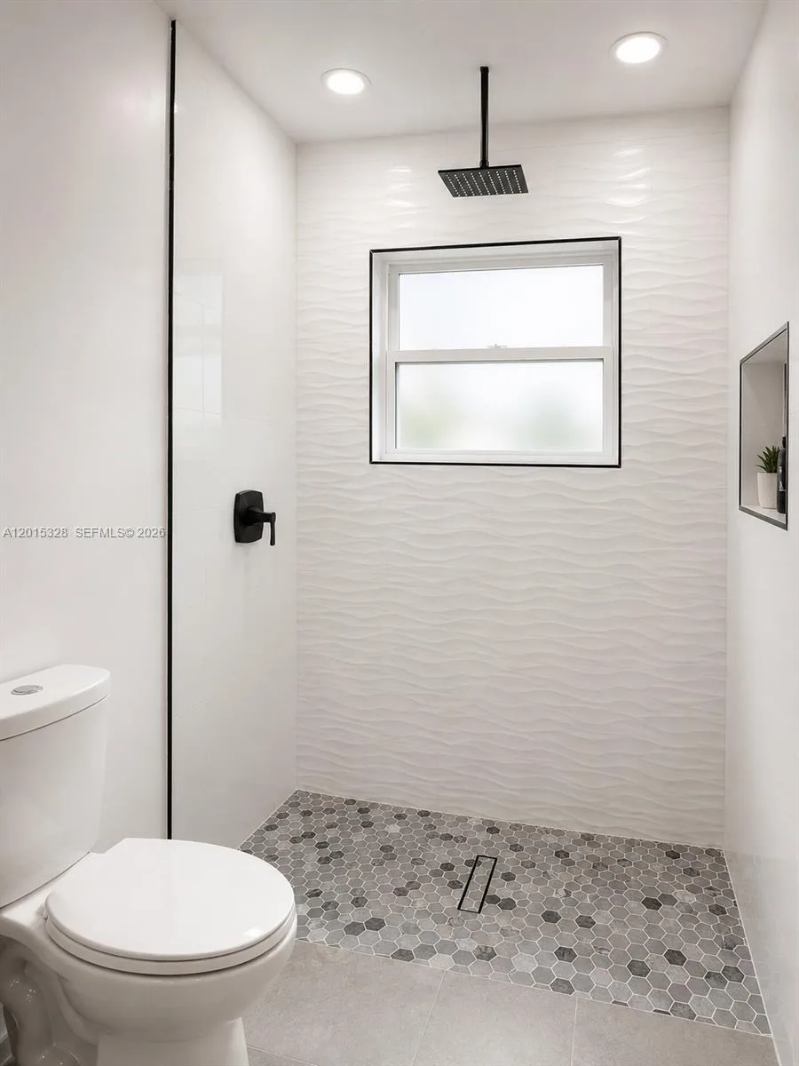 317 NW 109th Ave, Pembroke Pines, FL 33026 photo 4