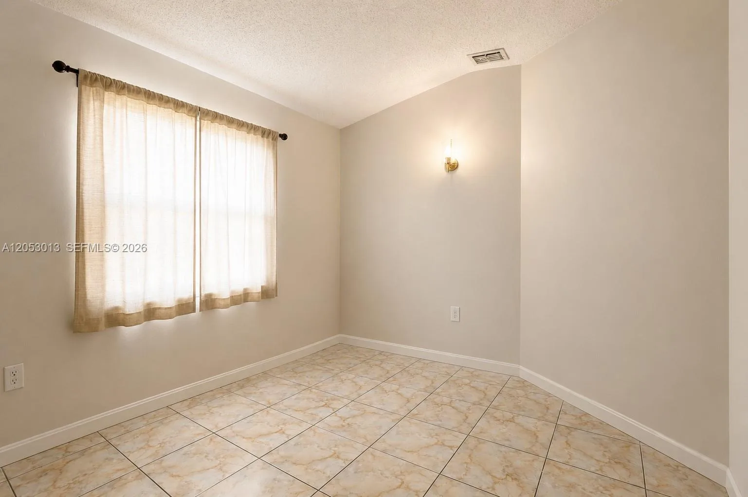 940 NE 212th Ter # 940-01, Miami, FL 33179 photo 12